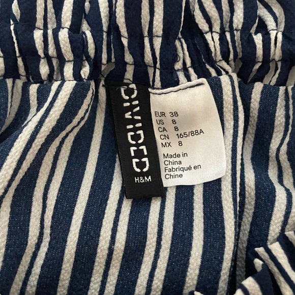 H&M off the shoulder blouse - size 8 - Picture 3 of 4